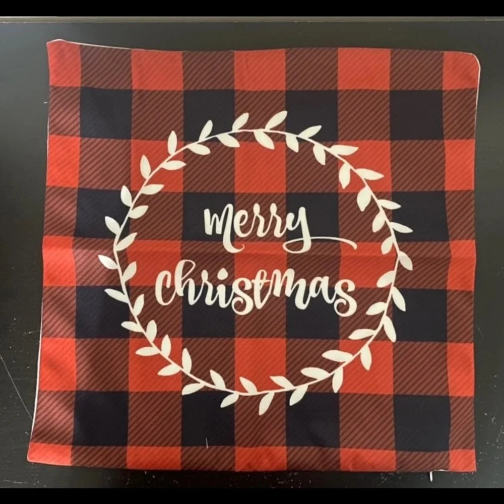 🔖NWT - Plaid Christmas Pillow Cover